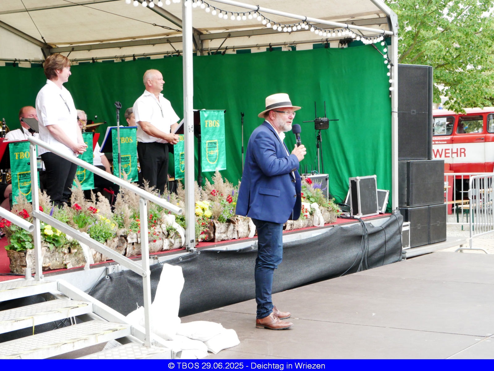 web_p1250673