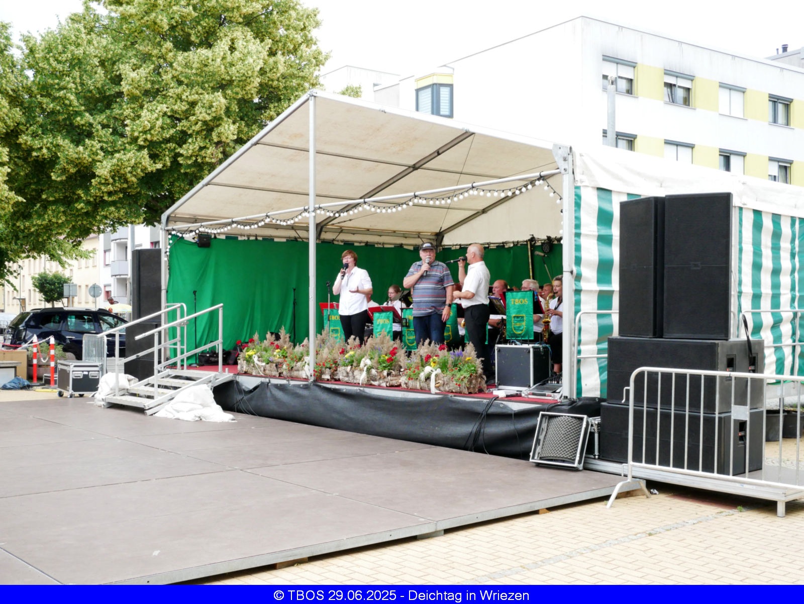 web_p1250773