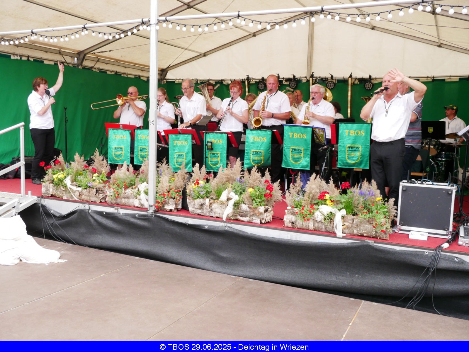 web_p1250779