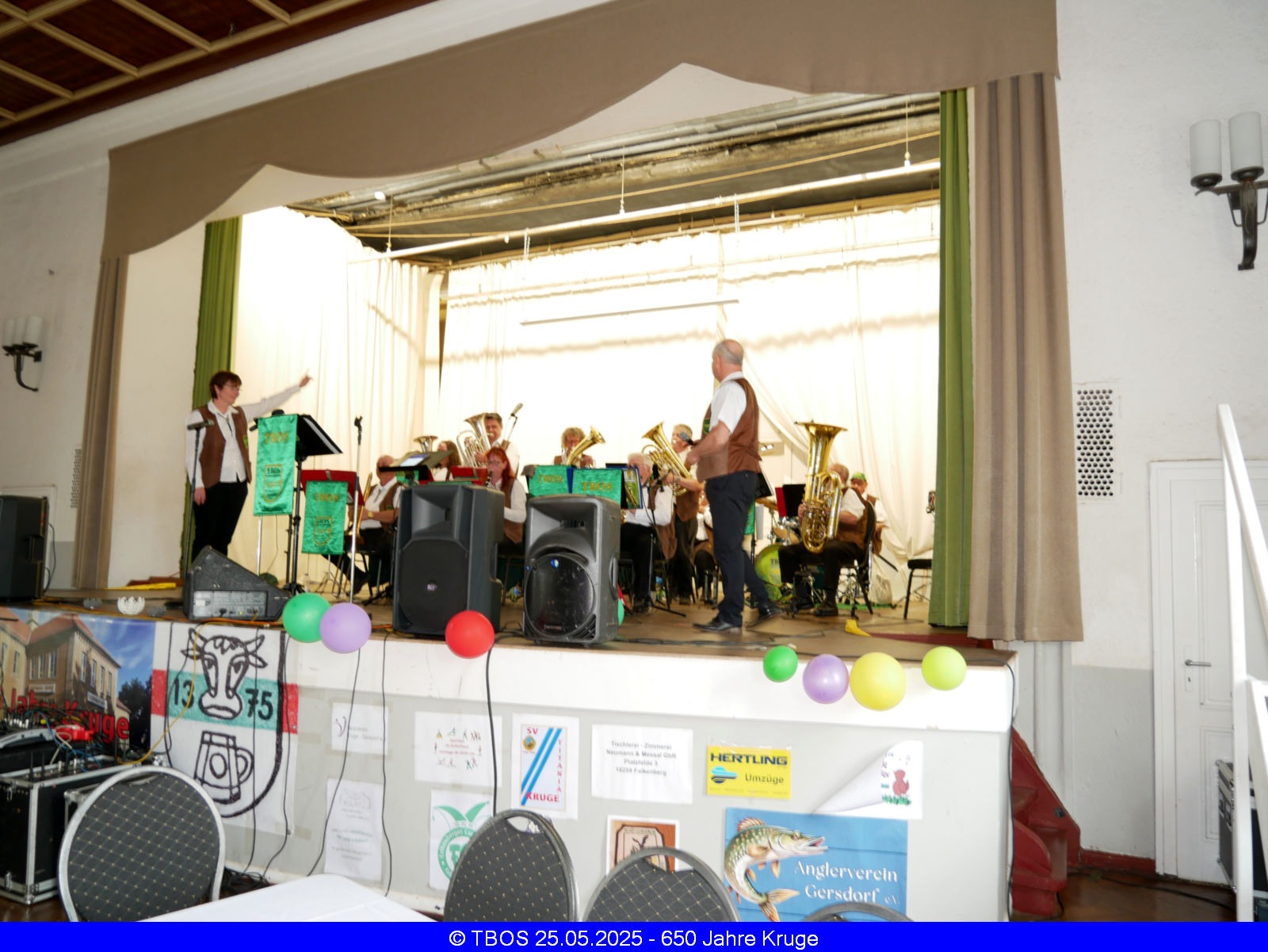 web_p1240594