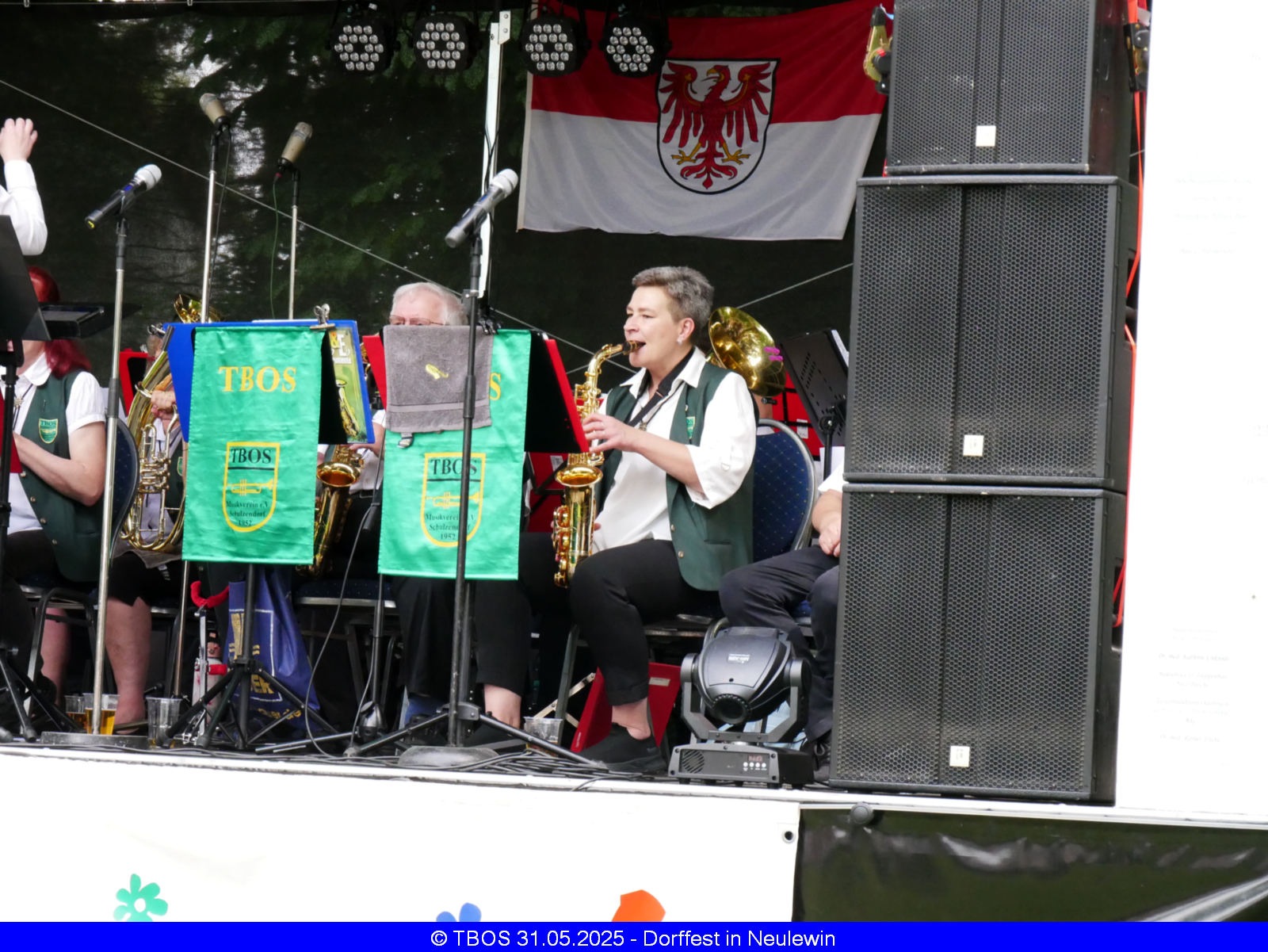 web_p1240767