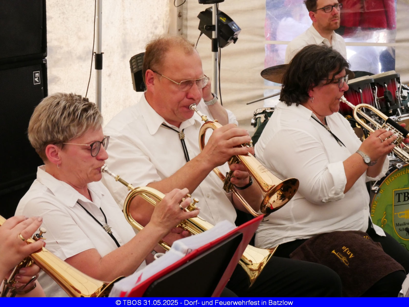 web_p1240871