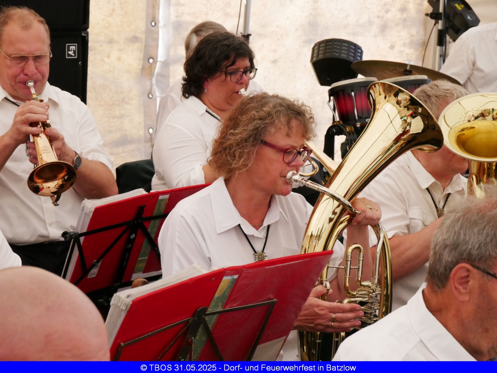 web_p1240897